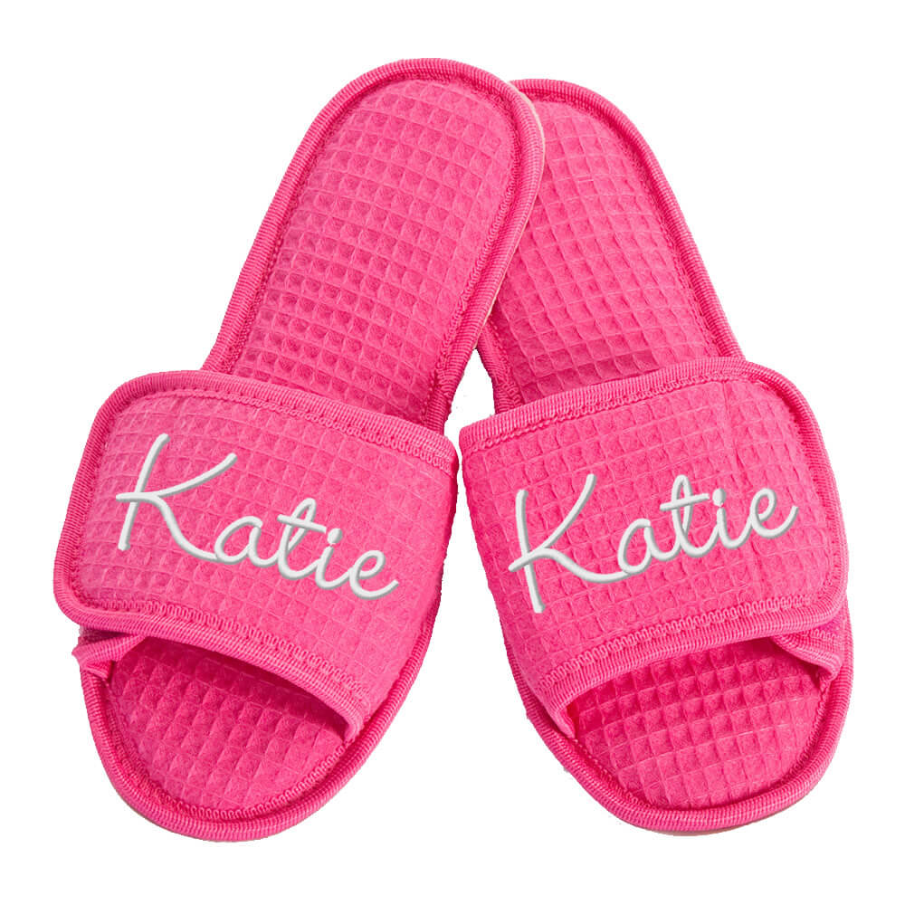 Personalized Pink Fluffy Slippers – SimplyNameIt